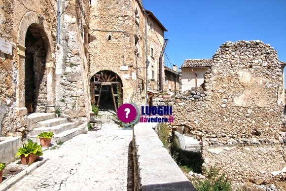 Itinerario: Rocca Calascio, borgo di Calascio e Santo Stefano di Sessanio