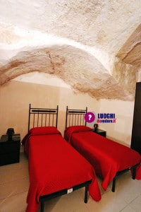 Dormire in una casa-grotta nei Sassi di Matera