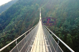 Ponte tibetano Carasc a Curzutt (Ticino)