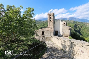 Visitare il Castello di Roccascalegna: dove si trova, come arrivare e cosa vedere