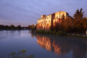 Dormire in un castello: 20 castelli dove pernottare in Italia