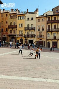 Cosa vedere ad Arezzo in 1 giorno: itinerario completo con MAPPA